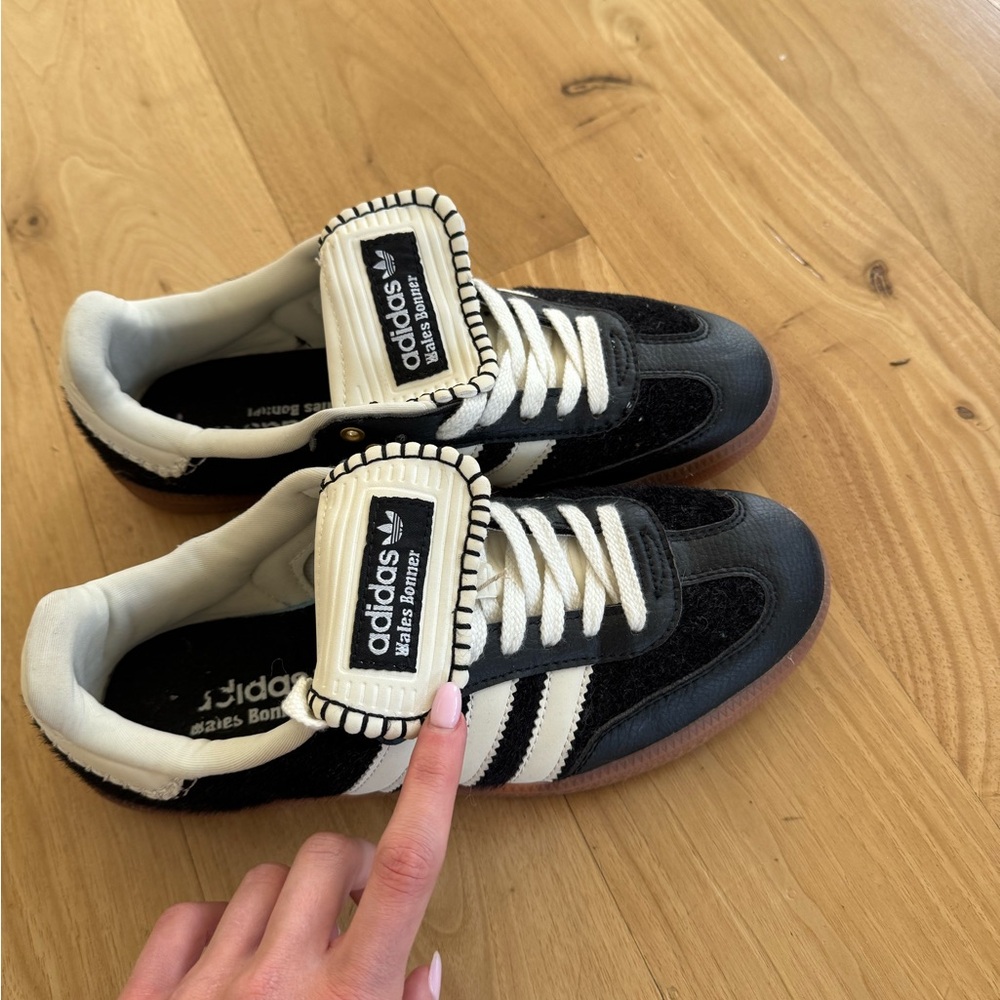 Adidas OG x Wales Black Cream White - Picture 5 of 8